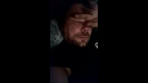 mr_i_ online show from May 5, 2026, 7:49 am