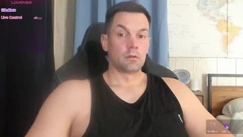 Cam online show from February 5, 2025, 9:50 pm