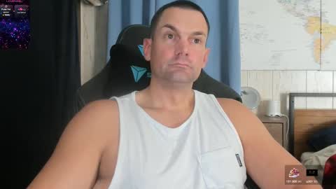 Cam online show from October 14, 2025, 8:42 pm