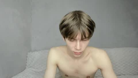 Makentoshi online show from April 13, 2026, 4:29 am