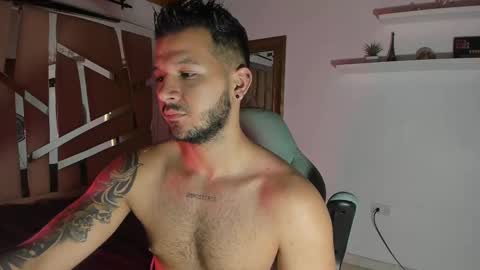 Snapshot of mr_mikee_ chatting on March 5, 2025, 3:08 am MIKEE online show from March 5, 2025, 3:08 am