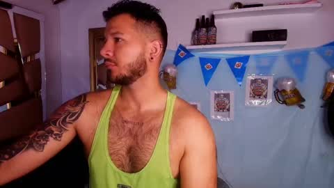 Snapshot of mr_mikee_ chatting on October 3, 2025, 3:14 am MIKEE online show from October 3, 2025, 3:14 am