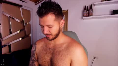 Snapshot of mr_mikee_ chatting on October 11, 2025, 3:06 am MIKEE online show from October 11, 2025, 3:06 am