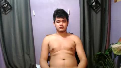 Snapshot of mr_olivercummerx chatting on October 25, 2025, 9:09 pm mr_olivercummerx online show from October 25, 2025, 9:09 pm