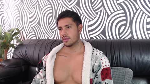 AARON online show from December 6, 2024, 12:16 pm