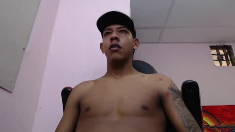 mr_stiven_ online show from January 24, 2025, 3:00 am