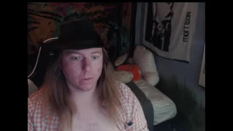 mr_strawberry online show from October 8, 2025, 10:24 am