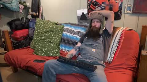 Valdor online show from March 3, 2025, 1:42 am