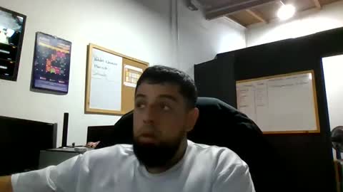 mr_weedman_420 online show from April 29, 2026, 9:32 pm