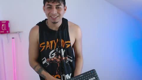 Alpha LATINO online show from April 23, 2026, 5:08 am