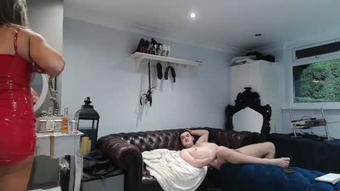 Snapshot of mrandmrsvanilla chatting on December 7, 2024, 1:36 am mr and mrs vanilla online show from December 7, 2024, 1:36 am