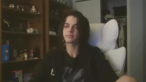 Ant online show from January 11, 2026, 5:45 am