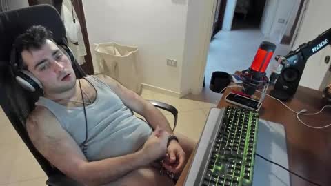 Snapshot of mrclean_97 chatting on February 19, 2025, 4:00 pm GoodBoy online show from February 19, 2025, 4:00 pm