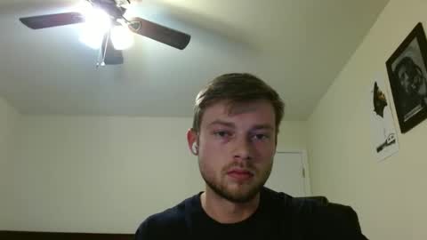 Snapshot of mrcoolguy68 chatting on December 30, 2024, 2:51 pm mrcoolguy68 online show from December 30, 2024, 2:51 pm