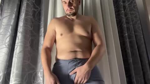 mrcumonface1 online show from December 19, 2025, 9:11 pm