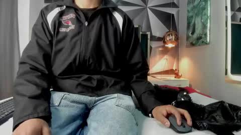 mrdeviil online show from September 18, 2025, 12:07 pm