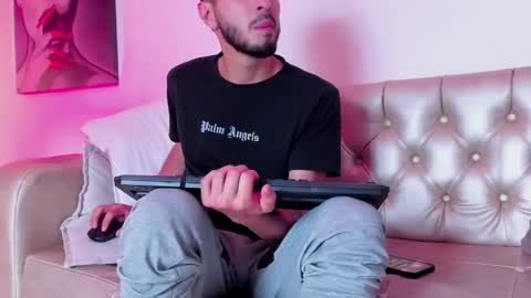 Andy online show from March 28, 2026, 1:33 pm