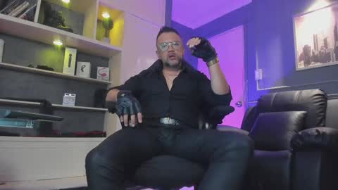 MrFrank. online show from December 20, 2025, 11:28 am