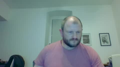 Snapshot of mrhotsex69 chatting on December 13, 2024, 2:21 am mrhotsex69 online show from December 13, 2024, 2:21 am