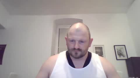 Snapshot of mrhotsex69 chatting on October 17, 2025, 9:39 pm mrhotsex69 online show from October 17, 2025, 9:39 pm
