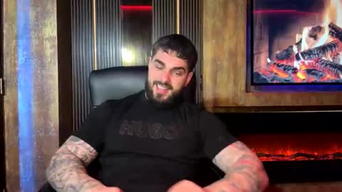 mrkarlhot99 online show from January 5, 2026, 5:27 pm