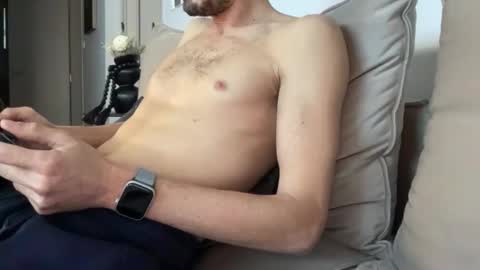 YourLad online show from January 10, 2026, 9:22 am