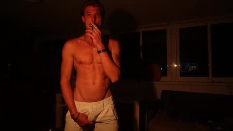 Snapshot of mrlong23cm chatting on November 15, 2025, 9:43 pm Mr Long online show from November 15, 2025, 9:43 pm