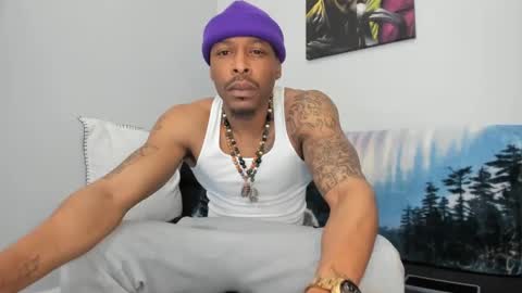 Snapshot of mromg007 chatting on March 12, 2025, 1:08 pm mromg007 online show from March 12, 2025, 1:08 pm