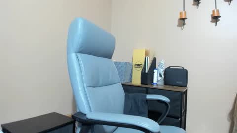 Snapshot of mromg007 chatting on November 18, 2025, 4:11 pm mromg007 online show from November 18, 2025, 4:11 pm