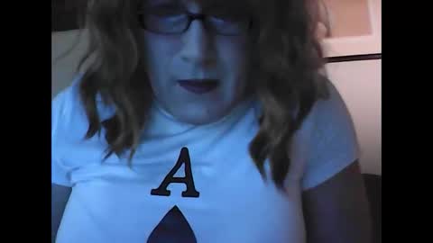 Snapshot of mrslimdetroit chatting on March 12, 2026, 12:06 am Sam online show from March 12, 2026, 12:06 am