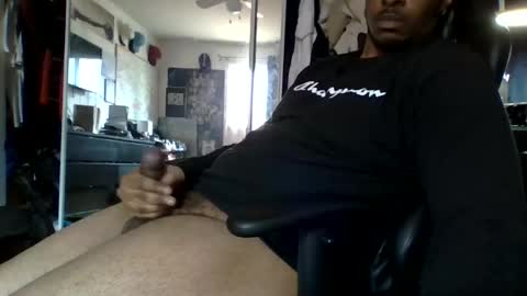 Snapshot of mrthicknlong6 chatting on May 16, 2026, 6:28 pm mrthicknlong6 online show from May 16, 2026, 6:28 pm