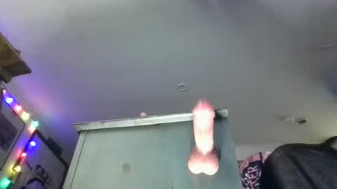 mrwiggles45678 online show from February 22, 2025, 11:57 pm