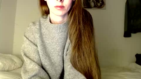 Snapshot of ms__mila chatting on March 19, 2026, 8:46 pm online show from March 19, 2026, 8:46 pm
