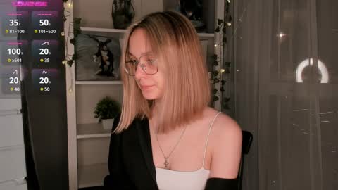 Elizabeth online show from January 18, 2025, 3:49 pm