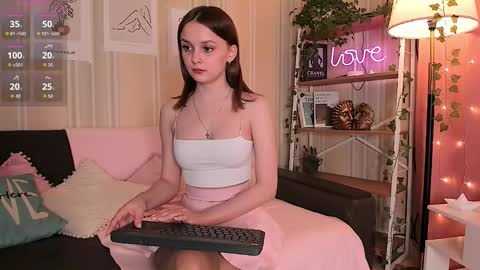 Elizabeth online show from October 7, 2025, 12:35 pm