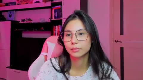 Snapshot of ms_emily_ chatting on July 15, 2026, 6:46 pm ms_emily_ online show from July 15, 2026, 6:46 pm