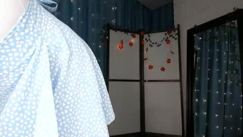 Eva 3 online show from November 15, 2025, 12:34 pm