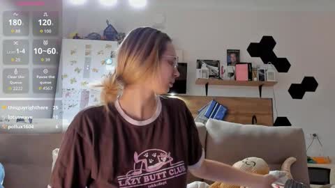 Ms ForYOU online show from December 21, 2025, 5:20 pm