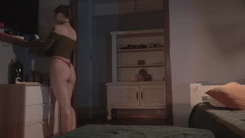 Snapshot of ms_lorelei chatting on January 26, 2025, 7:52 pm Lore online show from January 26, 2025, 7:52 pm