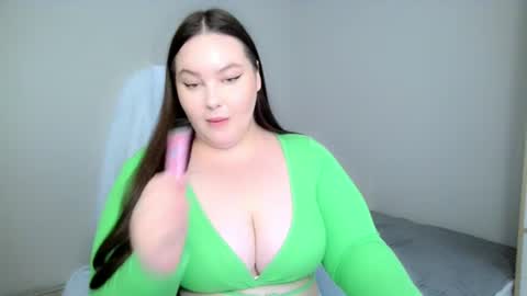 Snapshot of ms_sensitive chatting on July 1, 2026, 10:06 am Alexi online show from July 1, 2026, 10:06 am