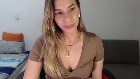 Sofia online show from October 3, 2025, 2:52 am