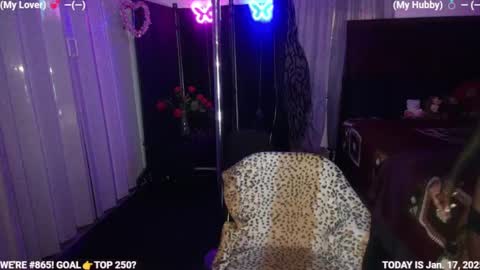 Snapshot of ms_waterworks chatting on January 18, 2025, 3:20 am DaPussyFairy online show from January 18, 2025, 3:20 am