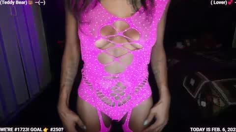 Snapshot of ms_waterworks chatting on February 7, 2025, 4:27 am DaPussyFairy online show from February 7, 2025, 4:27 am