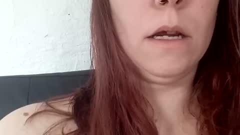 melissa online show from December 17, 2025, 7:09 pm