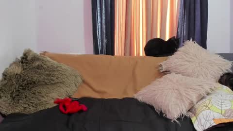 Miss Justine online show from April 25, 2026, 12:30 pm