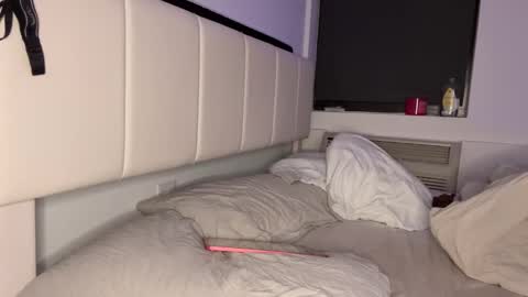 Snapshot of mskitty000 chatting on February 16, 2026, 7:04 am mskitty000 online show from February 16, 2026, 7:04 am