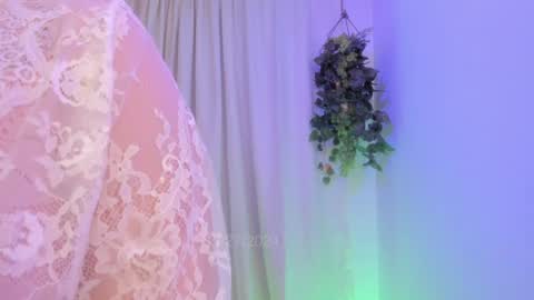 Meg  Vero online show from January 24, 2025, 6:46 am