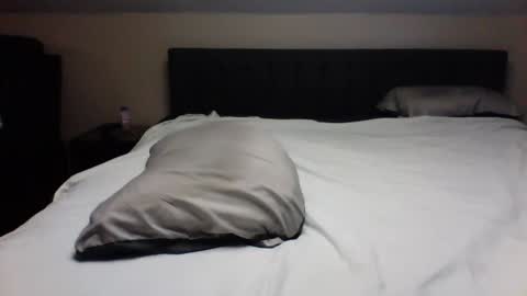 msmith810 online show from February 9, 2025, 6:01 am