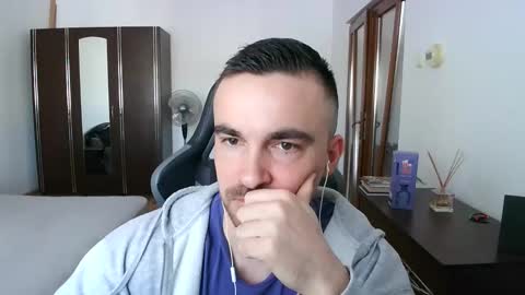 Victor online show from April 4, 2026, 8:23 am