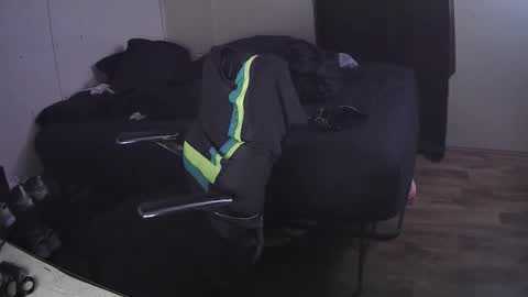 Muffdiver online show from February 14, 2026, 6:43 am